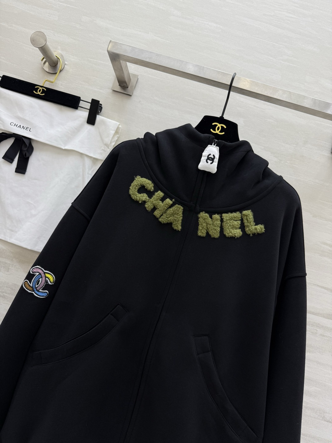 #Chane♡新款 中古系列 连帽卫衣外套 高品质定制 现货首发size：36/38/40（）