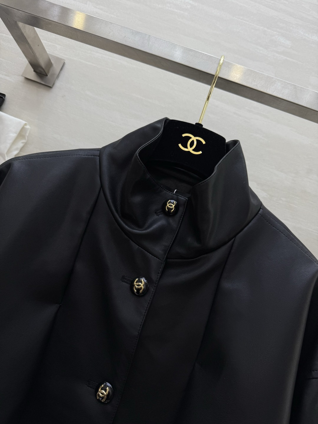 #Chane♡新款 中古系列 环保皮立领外套 高品质定制 现货首发size：36/38/40（38肩宽：