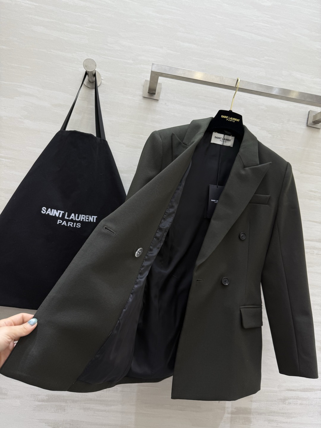 #ysl新款 本季最佳财阀千金单品 娜扎同款羊毛华达呢西装 独家开发定制 羊毛面料质感挺阔有型 大女主高