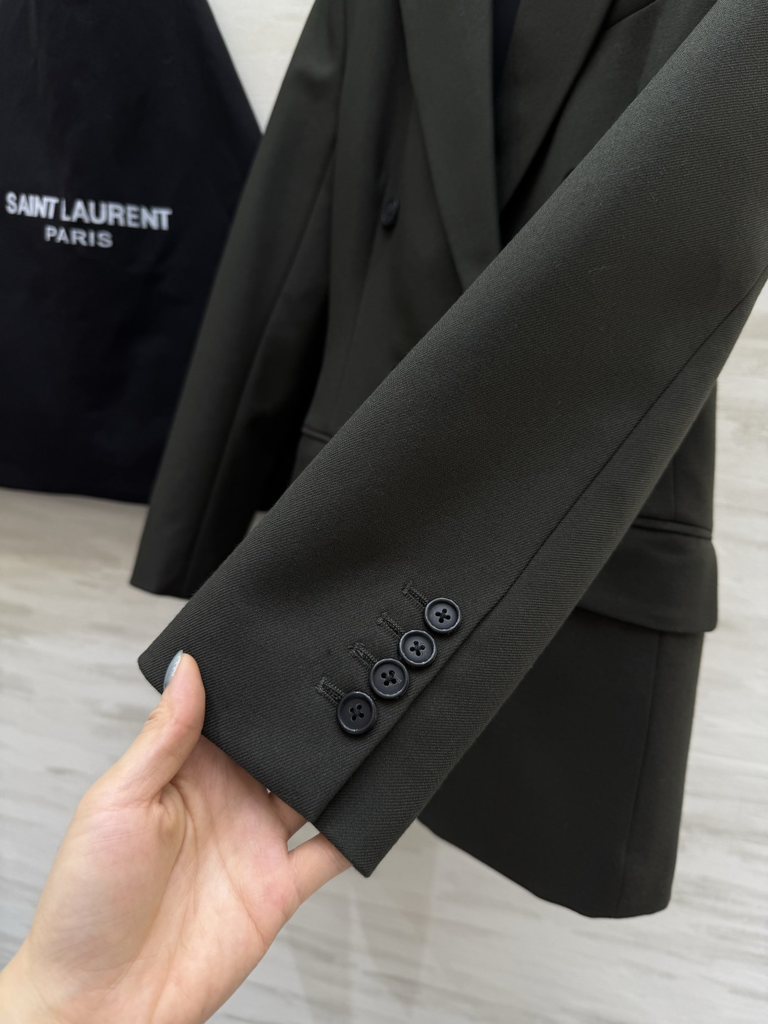 #ysl新款 本季最佳财阀千金单品 娜扎同款羊毛华达呢西装 独家开发定制 羊毛面料质感挺阔有型 大女主高