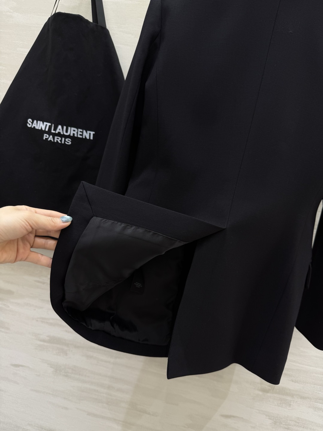 #ysl新款 本季最佳财阀千金单品 娜扎同款羊毛华达呢西装 独家开发定制 羊毛面料质感挺阔有型 大女主高