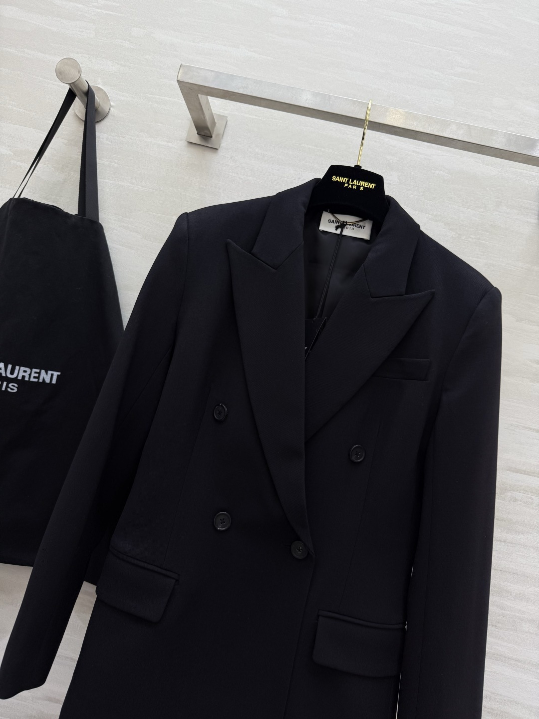 #ysl新款 本季最佳财阀千金单品 娜扎同款羊毛华达呢西装 独家开发定制 羊毛面料质感挺阔有型 大女主高