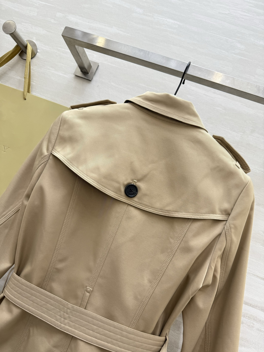 #BURBERR♡新款 桑德林风衣短款风衣外套 高品质定制 现货首发size：4/6/8/10/12（8