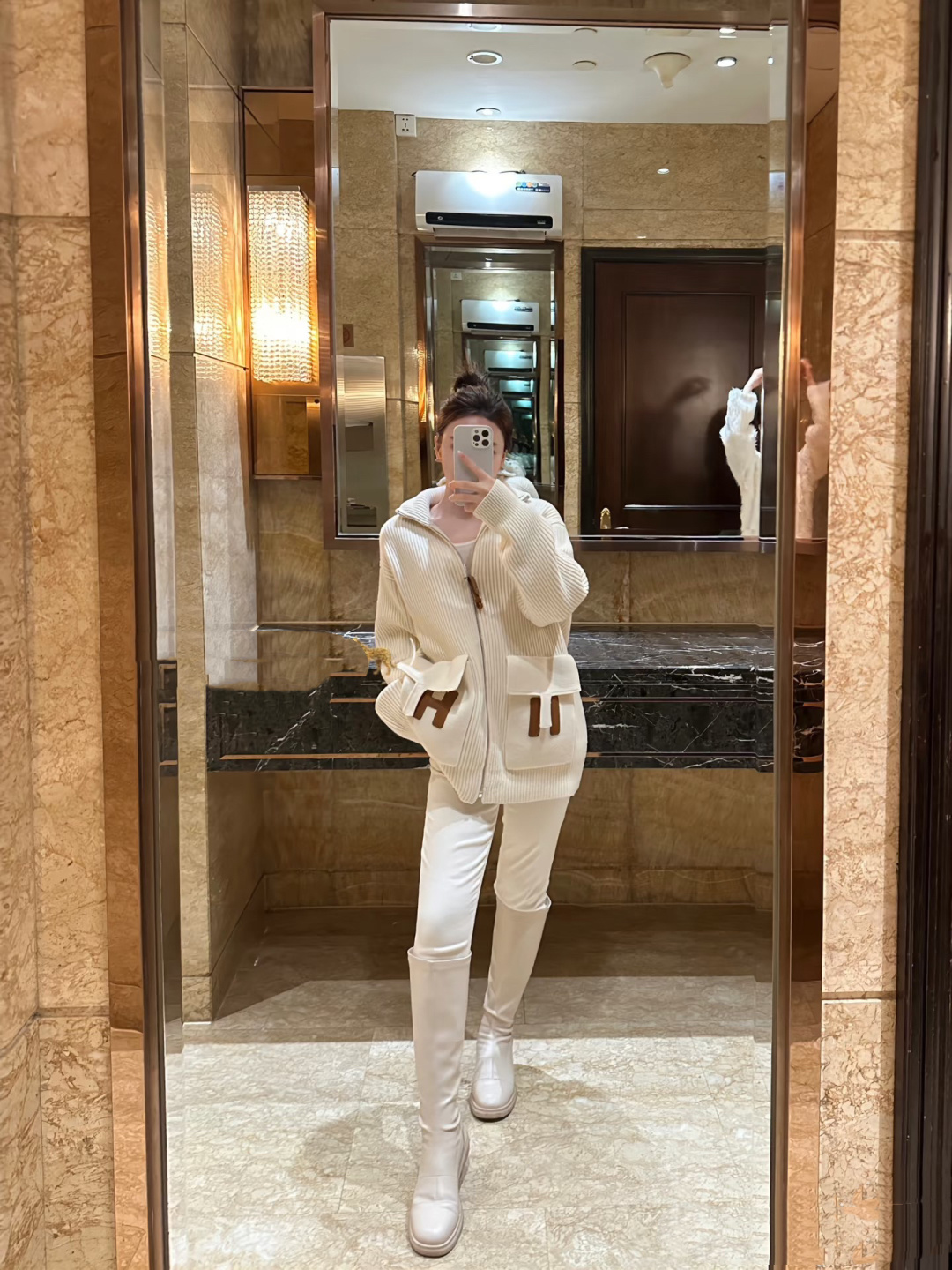 NO:805802,,,19860909,,,Women's clothing