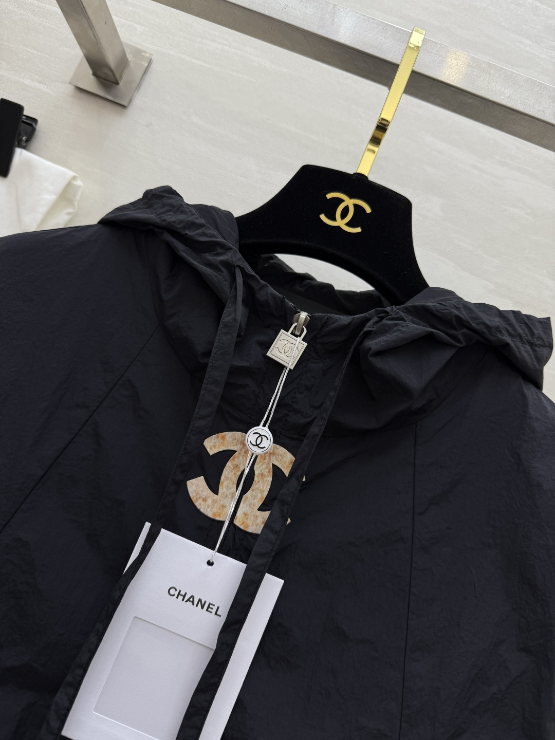 #Chane♡新款 薄款连帽短款外套 高品质定制 现货首发size：36/38/40（38码胸围：110