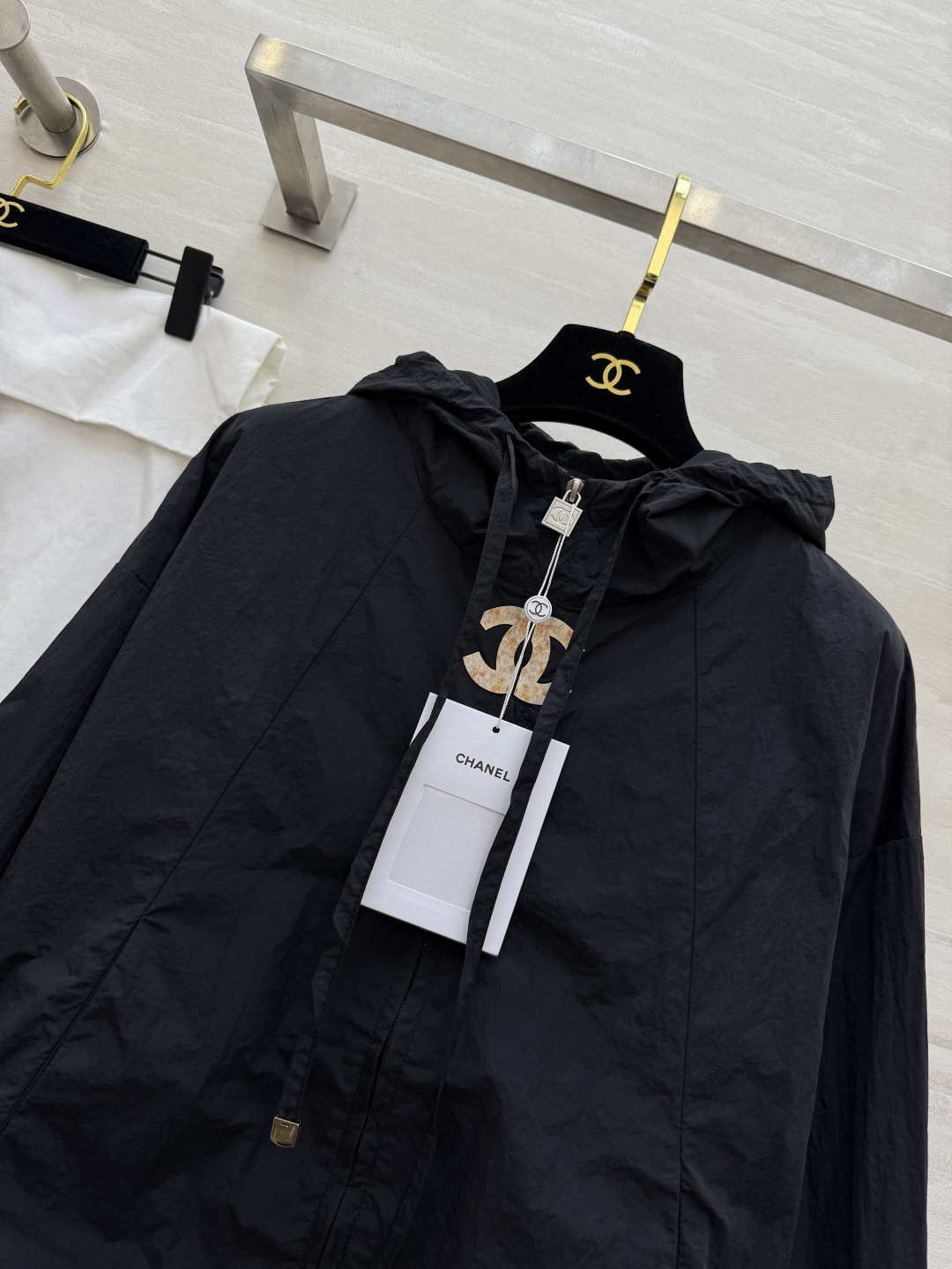 #Chane♡新款 薄款连帽短款外套 高品质定制 现货首发size：36/38/40（38码胸围：110