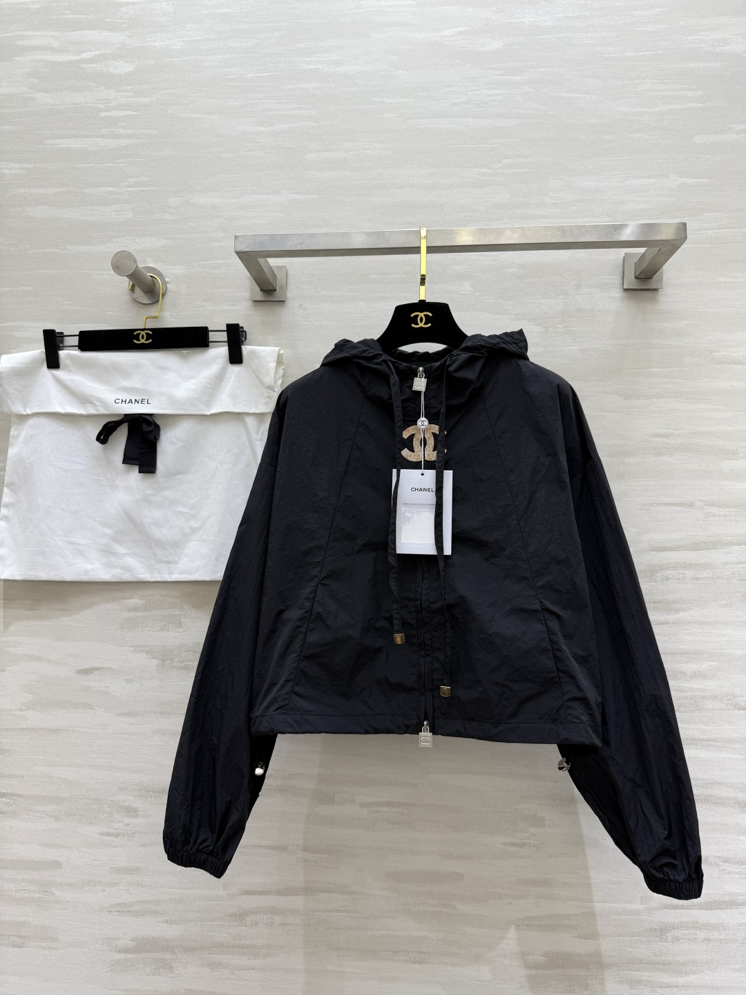 #Chane♡新款 薄款连帽短款外套 高品质定制 现货首发size：36/38/40（38码胸围：110