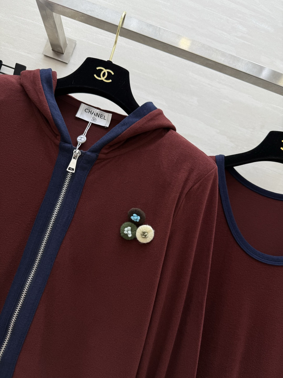 #Chane♡连帽外套➕背心长裙两件套羊毛套装 背心长裙修身显瘦 定制羊毛混纺面料亲肤舒适 高品质定制 