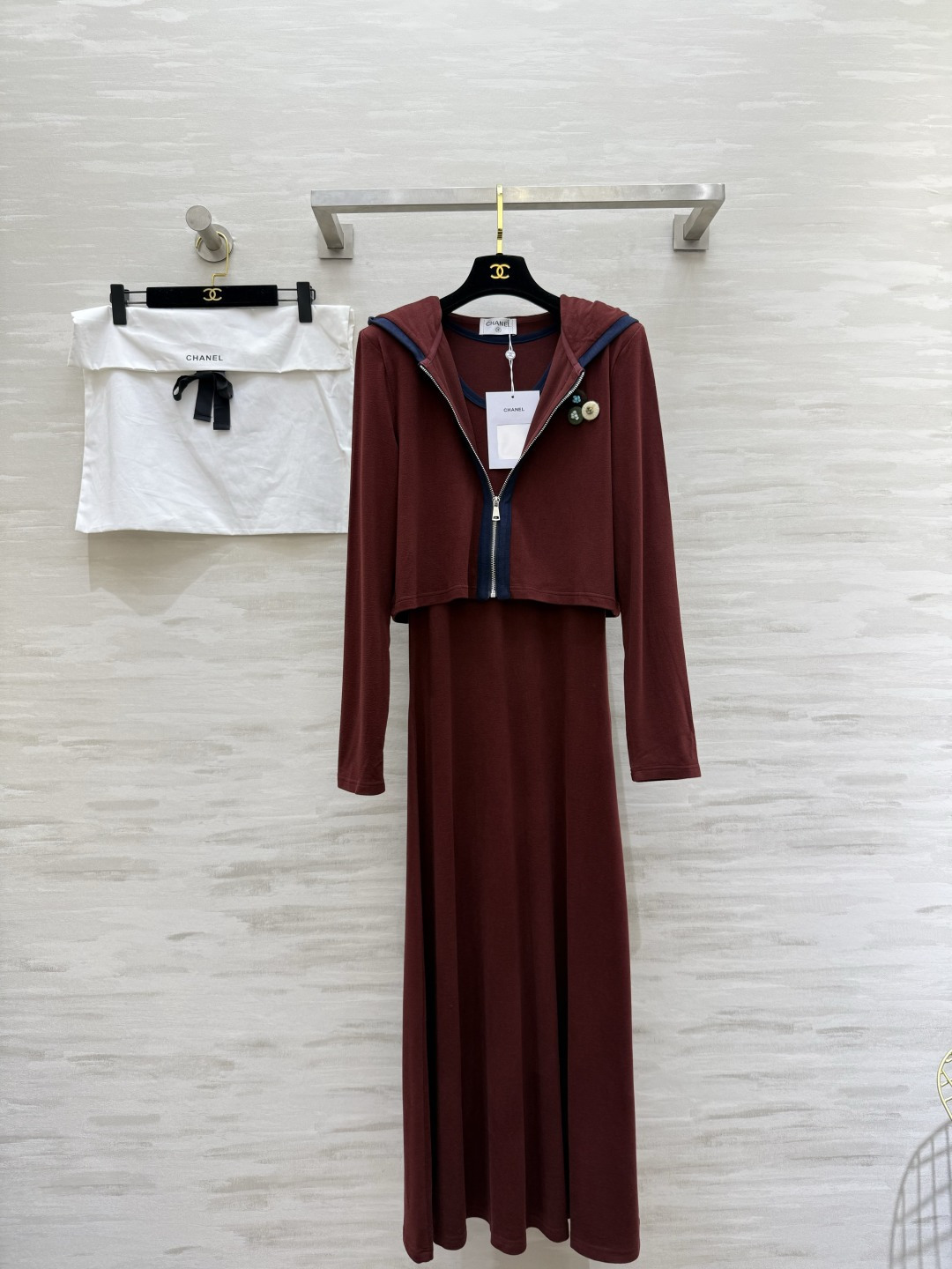 #Chane♡连帽外套➕背心长裙两件套羊毛套装 背心长裙修身显瘦 定制羊毛混纺面料亲肤舒适 高品质定制 