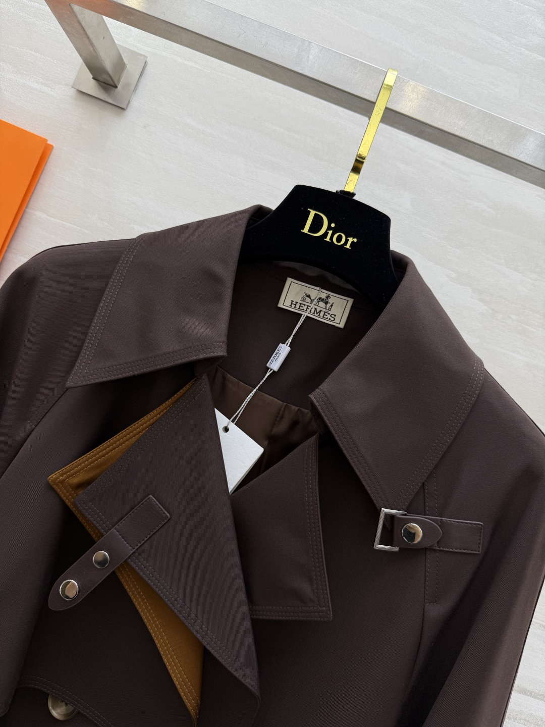 #Herme♡爆款撞色翻领长款风衣 高品质定制 现货首发size：S/M/L/XL（M码胸围：98，衣长