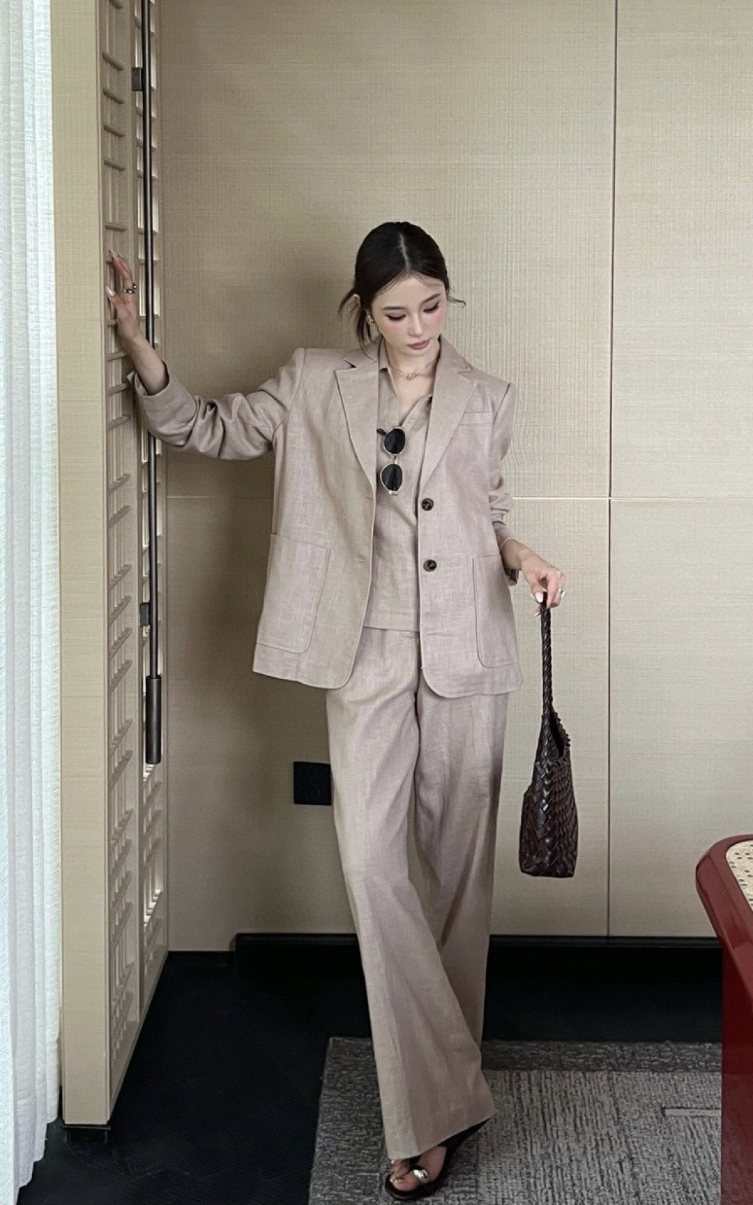 NO:805769,,,19860909,,,Women's clothing