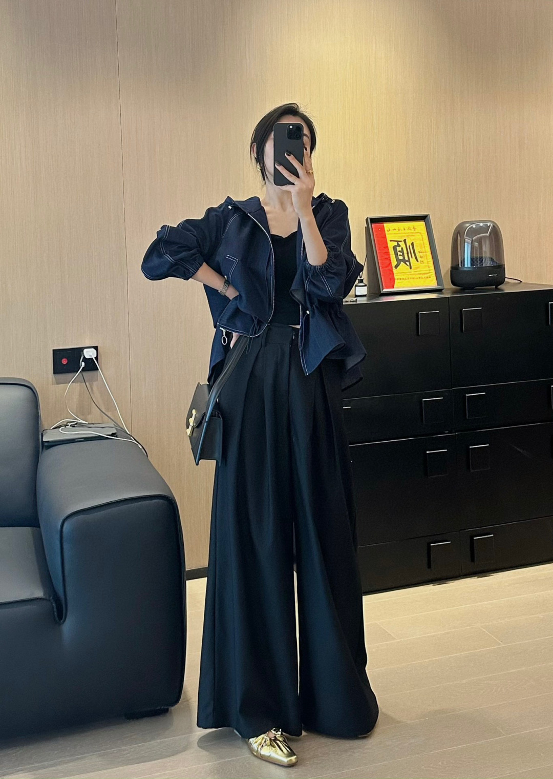 NO:805792,,,19860909,,,Women's clothing
