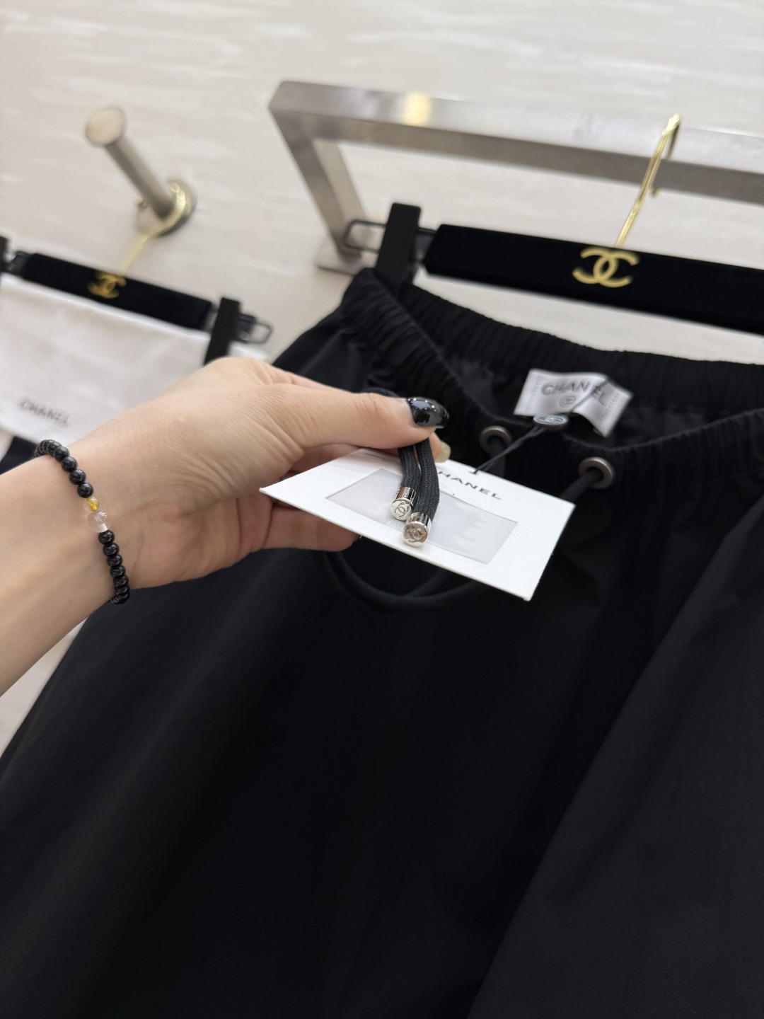 #Chane♡超级爆款 夏日时髦氛围感十足 中古花苞半裙 超级超级显瘦 遮跨的不显肚子的神裙穿不腻啊！质