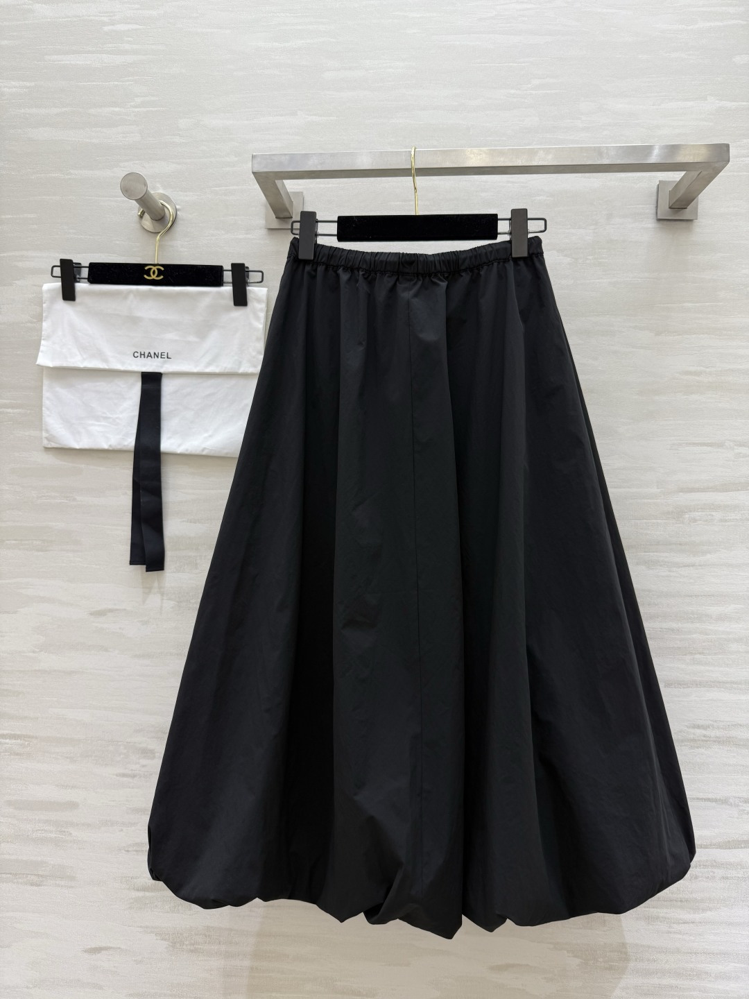 #Chane♡超级爆款 夏日时髦氛围感十足 中古花苞半裙 超级超级显瘦 遮跨的不显肚子的神裙穿不腻啊！质