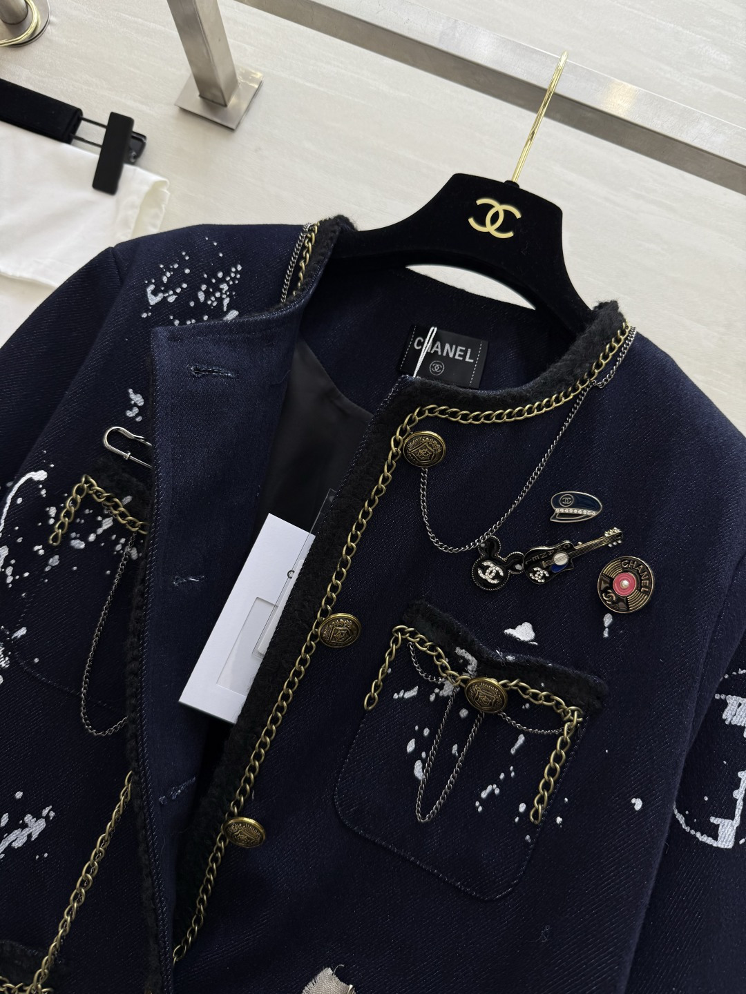 🖲️ 𝑱𝒆𝒏𝒏𝒊𝒆/CHANE♡🖲️妮妮外套太美了Jennie金智妮同款都在穿的手绘小香风外套秀场高定手