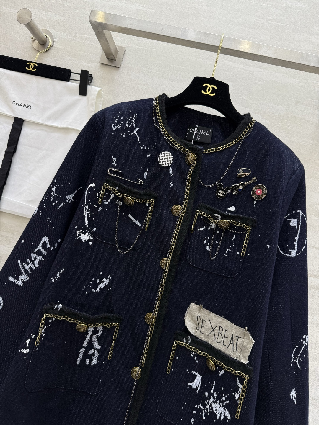 🖲️ 𝑱𝒆𝒏𝒏𝒊𝒆/CHANE♡🖲️妮妮外套太美了Jennie金智妮同款都在穿的手绘小香风外套秀场高定手