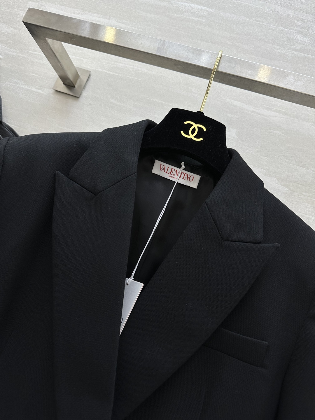 #Valentin♡新款 纯手工立体花朵 羊毛西装外套 重工手工立体玫瑰花袖 设计又甜又酷 重工艺定制黑