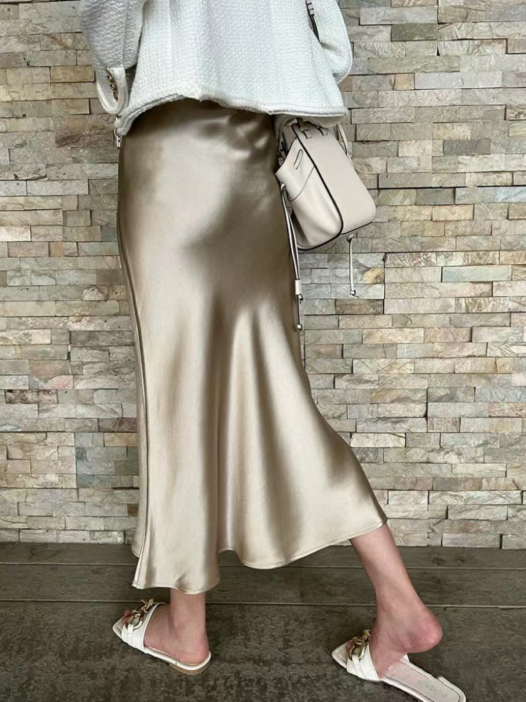 强烈推荐 超级(๑>◡<๑)爆炸款 Saint Lauren♡²⁶新品 走路带风 自带坠感 醋酸长款半裙