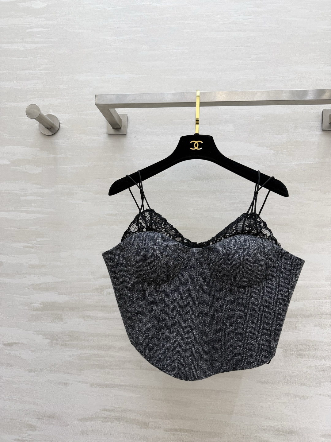 ERMANNO SCERVIN♡²⁶高级又撩人 蕾丝鱼骨吊带 谁穿谁知道有多绝💋人字纹杂色粗纺面料 自带