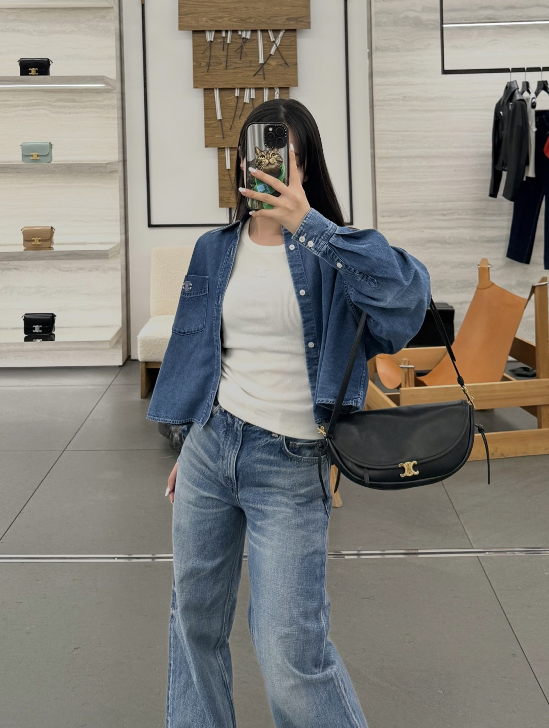 NO:806358,,,19860909,,,Women's clothing
