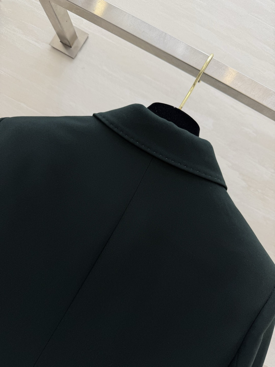 #Ralph Laure♡²⁶🖤气场全开 显瘦王者西装 经典深墨绿色调 低调又显贵 复古双排金扣设计 利