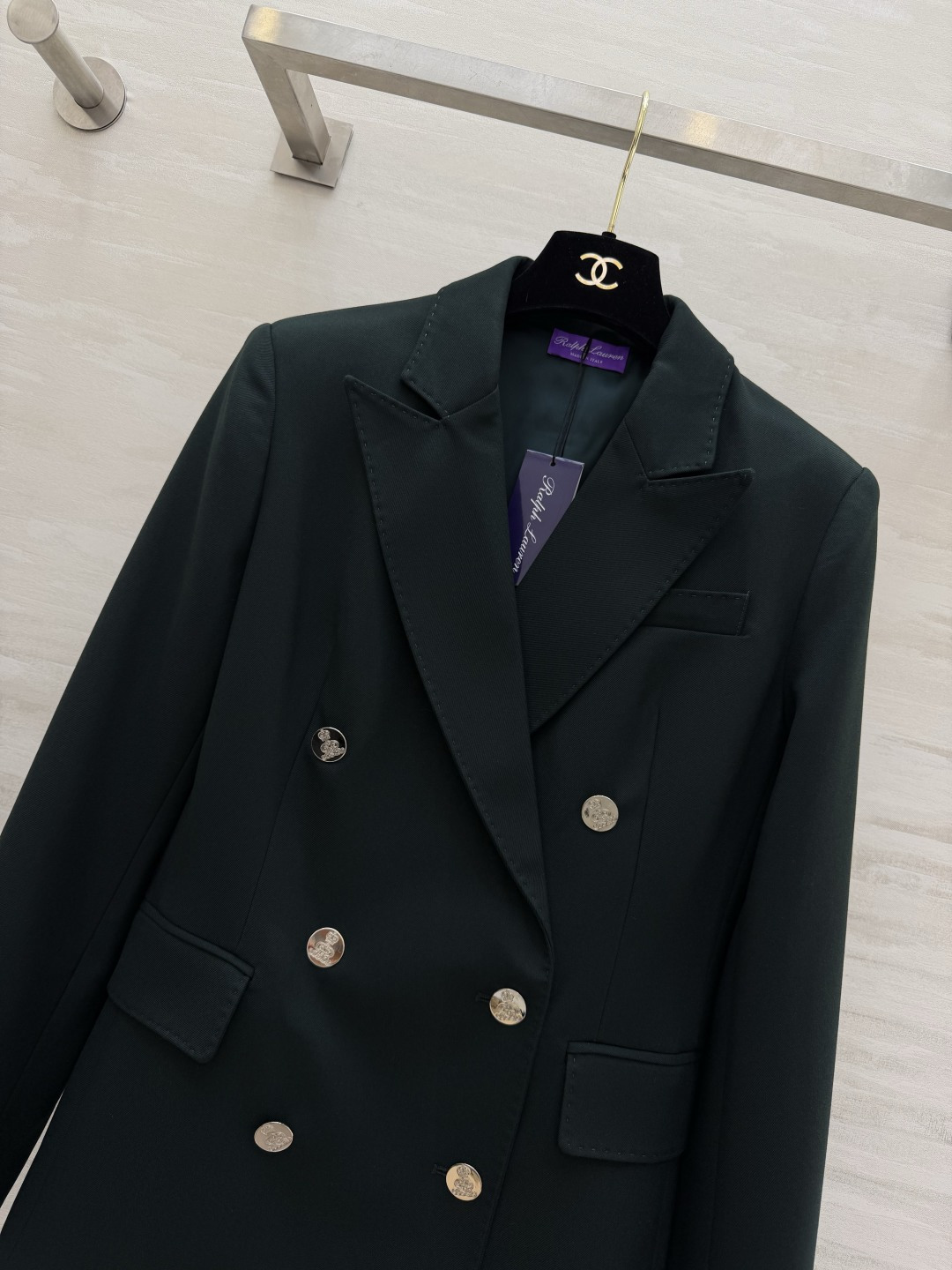 #Ralph Laure♡²⁶🖤气场全开 显瘦王者西装 经典深墨绿色调 低调又显贵 复古双排金扣设计 利