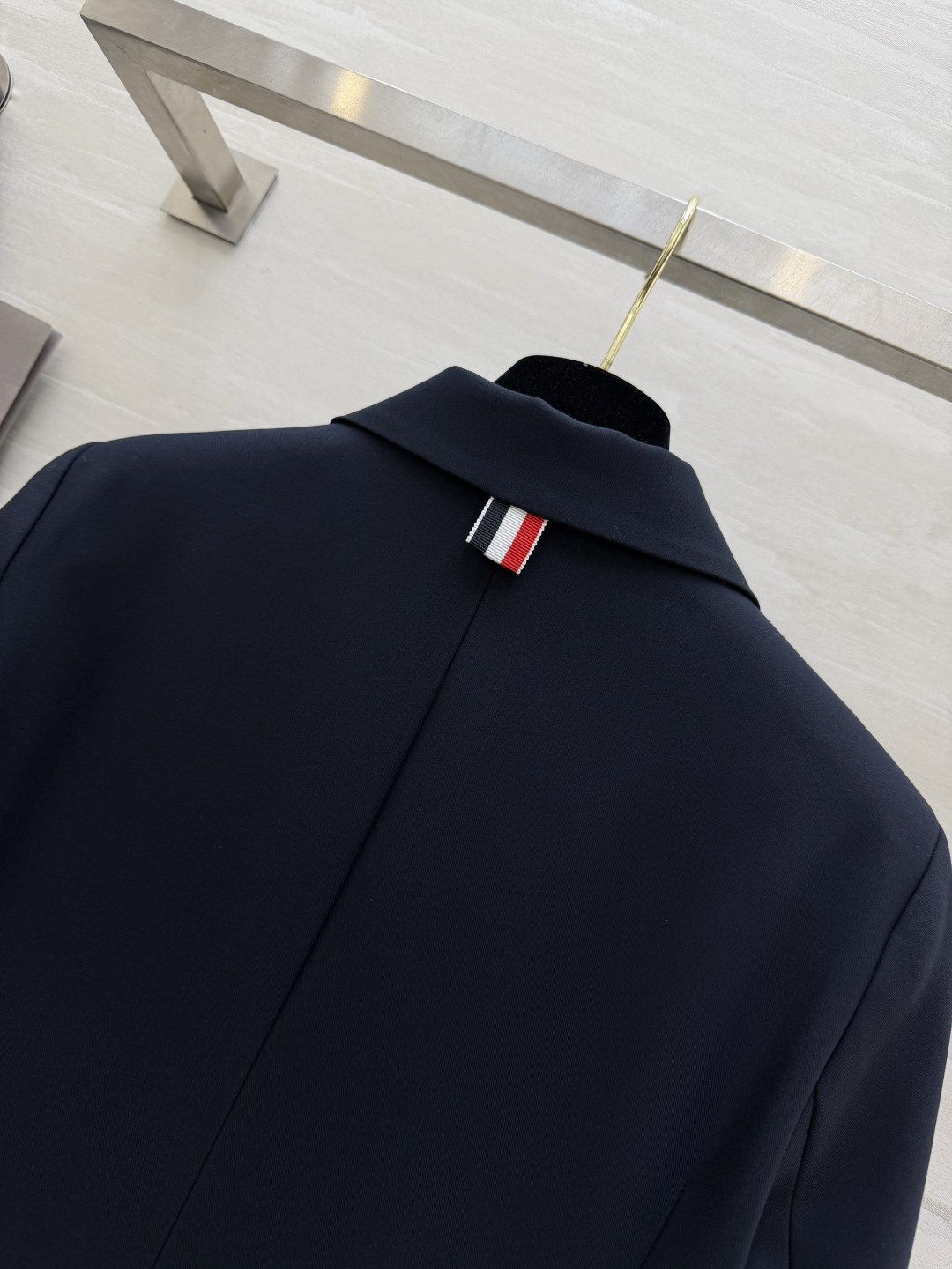 THOM BROWN♡²⁶💙经典TB学院风西装百褶裙 永远自带减龄贵气感的宝藏单品！利落西装翻领 精致金