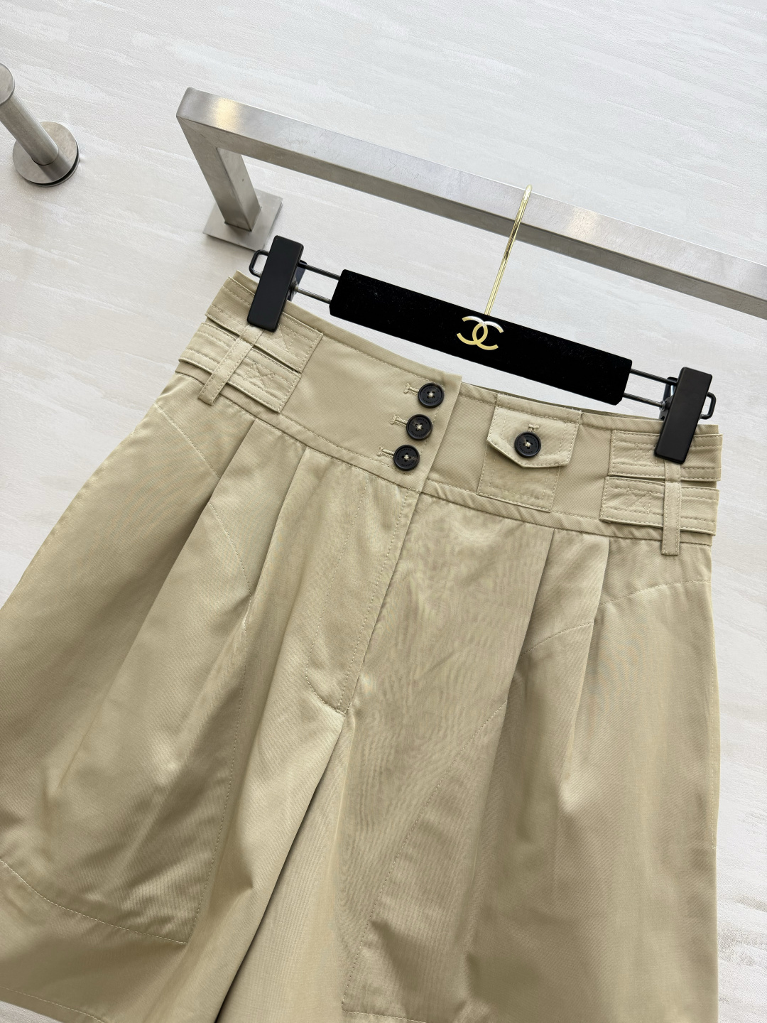#Zimmerman♡²⁶ss卡其高腰双排扣A字中裤✨ 超高腰收腰 巨显腿长｜复古工装质感 简约又显贵 