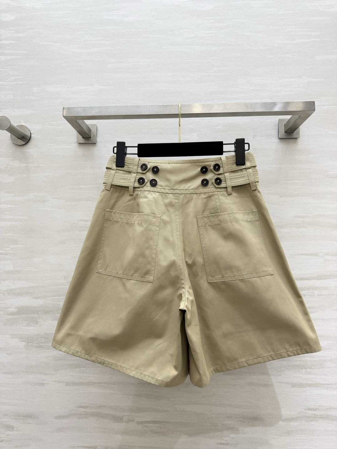 #Zimmerman♡²⁶ss卡其高腰双排扣A字中裤✨ 超高腰收腰 巨显腿长｜复古工装质感 简约又显贵 