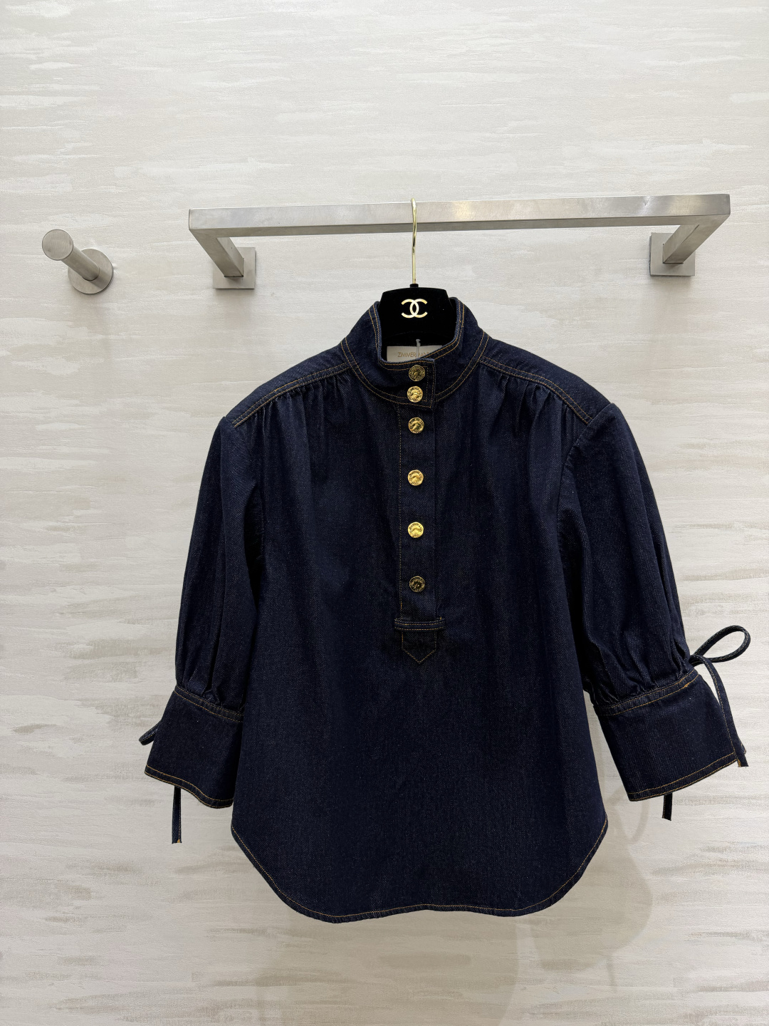 #zimmerman♡²⁶ss高级感立领金扣牛仔衬衣 自带法式慵懒与贵气 经典原牛深靛蓝 复古立领 半开