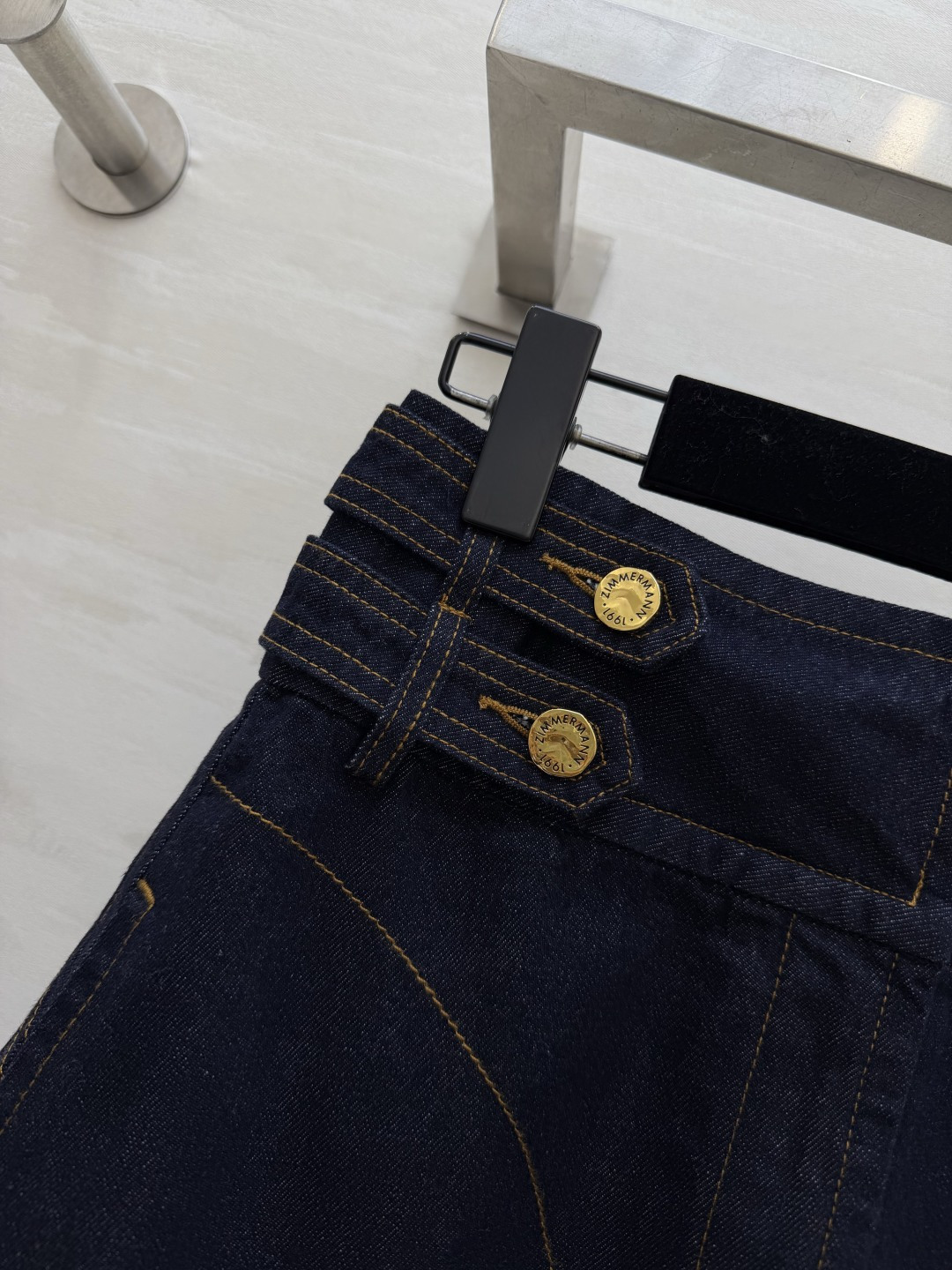 #Zimmerman♡²⁶ss复古金扣牛仔A字半裙 原牛深色 高腰收腰经典耐看 显瘦显高 甜酷氛围感直接