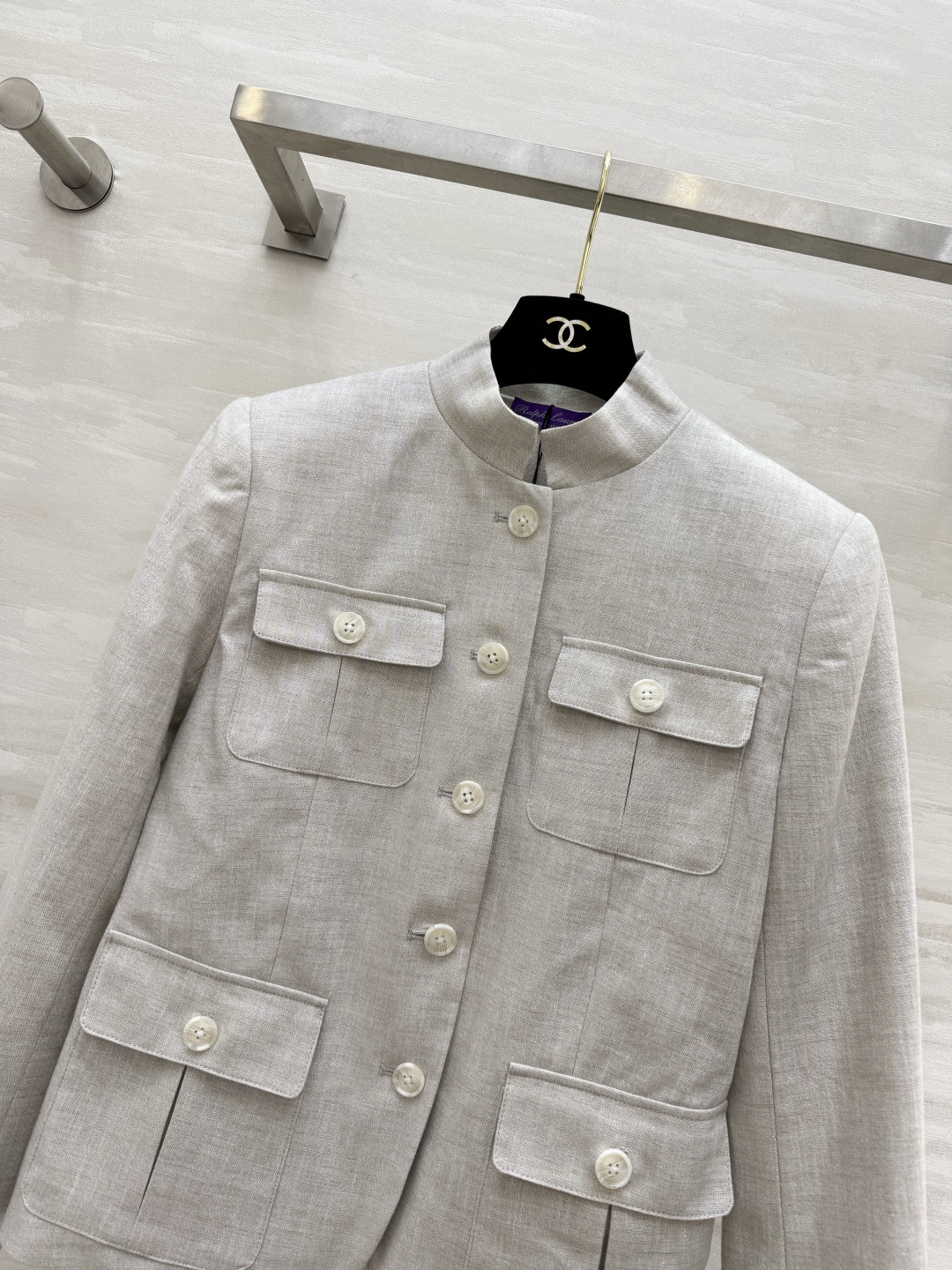 #Ralph Laure♡²⁶🤍浅灰立领外套 温柔又干练 清冷高级浅麻灰调 低调又显贵 利落小立领设计 