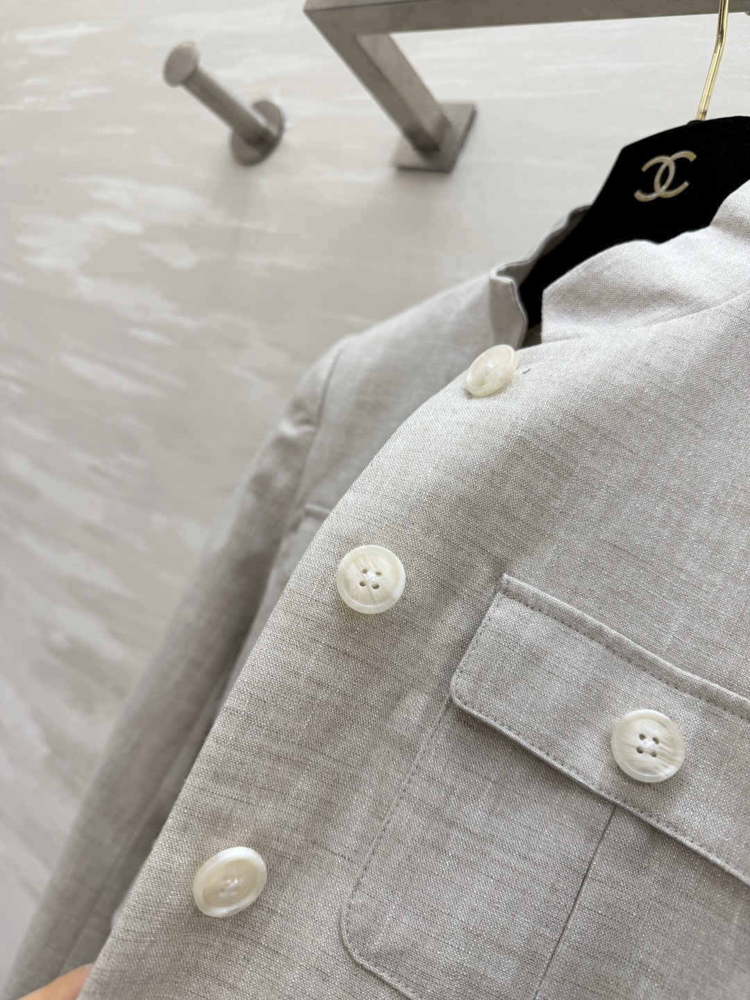 #Ralph Laure♡²⁶🤍浅灰立领外套 温柔又干练 清冷高级浅麻灰调 低调又显贵 利落小立领设计 