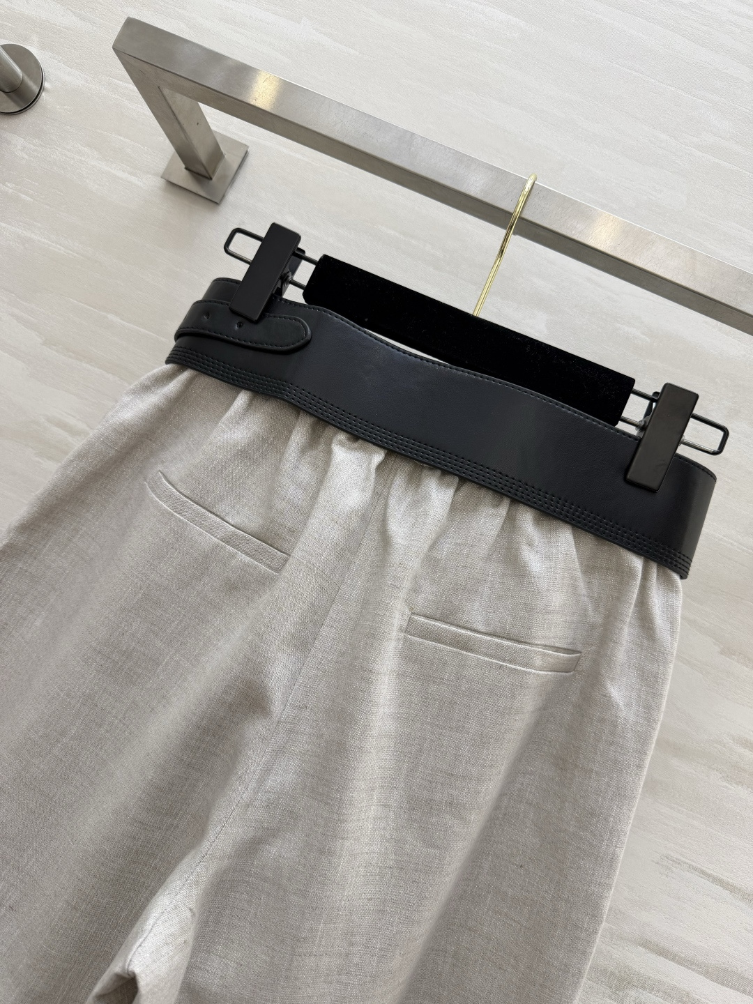 #Ralph Laure♡²⁶浅麻灰气质西装五分中裤 通勤穿搭的氛围感王者单品 自带高级亚麻肌理的浅灰底