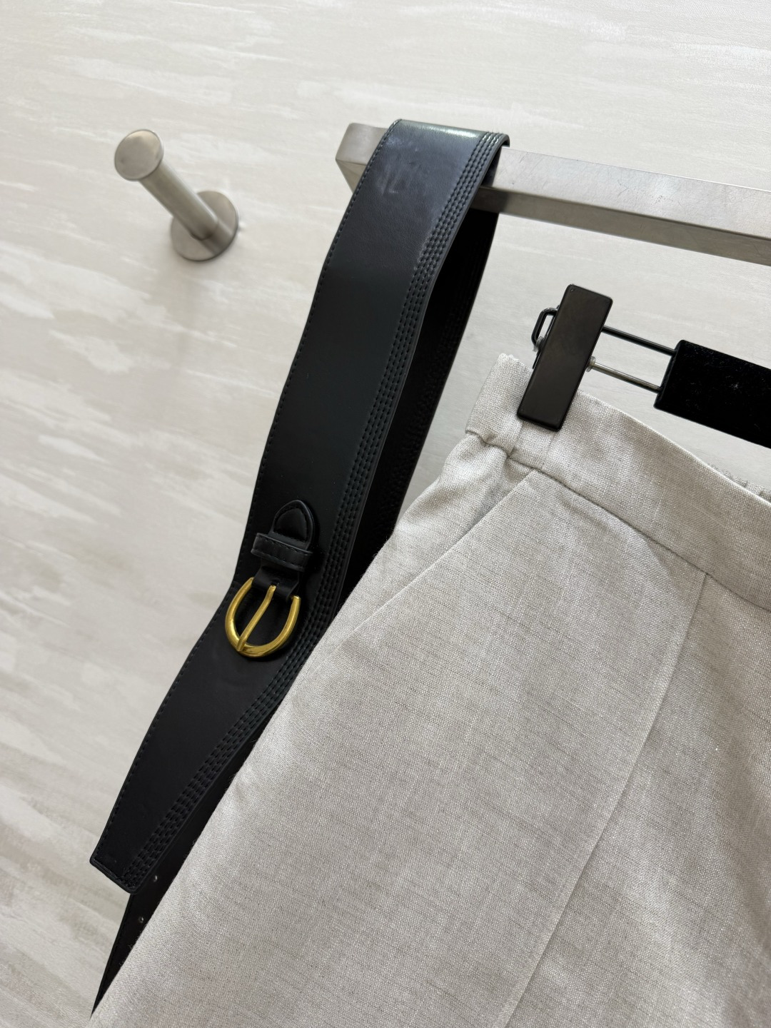 #Ralph Laure♡²⁶浅麻灰气质西装五分中裤 通勤穿搭的氛围感王者单品 自带高级亚麻肌理的浅灰底