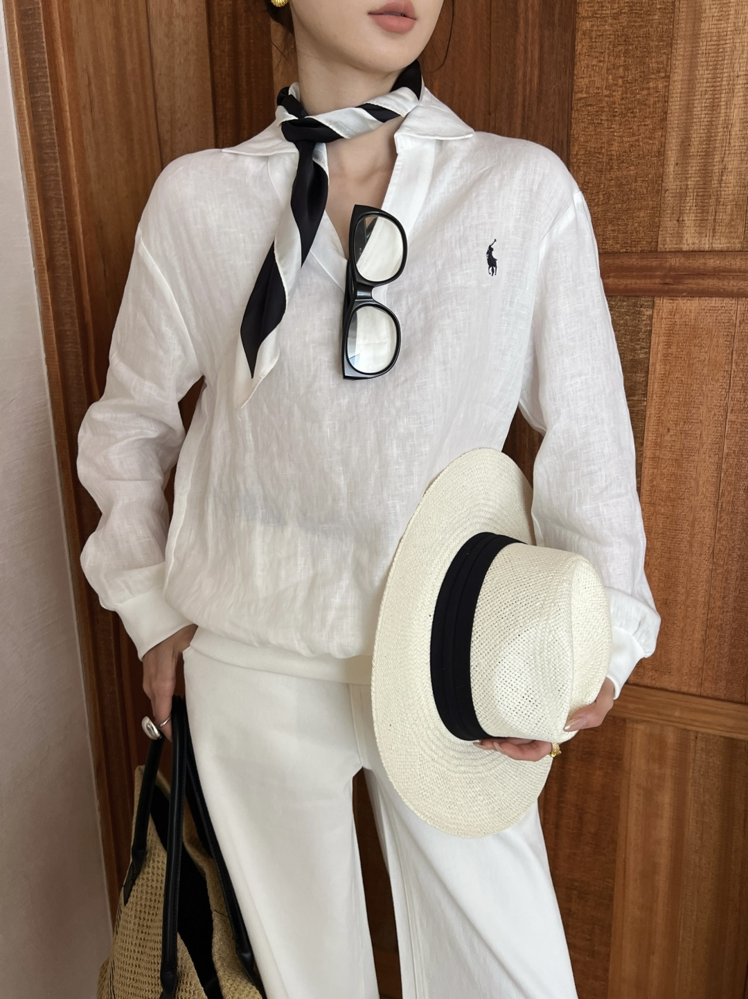 NO:807423,,,19860909,,,Women's clothing
