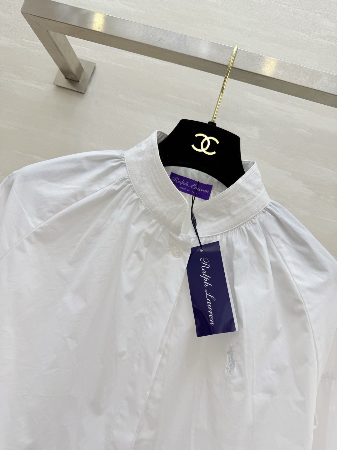 #Ralph Laure♡²⁶🤍 氛围感天花板 立领灯笼袖白衬衣 把温柔优雅与松弛高级感稳稳焊在身上 干