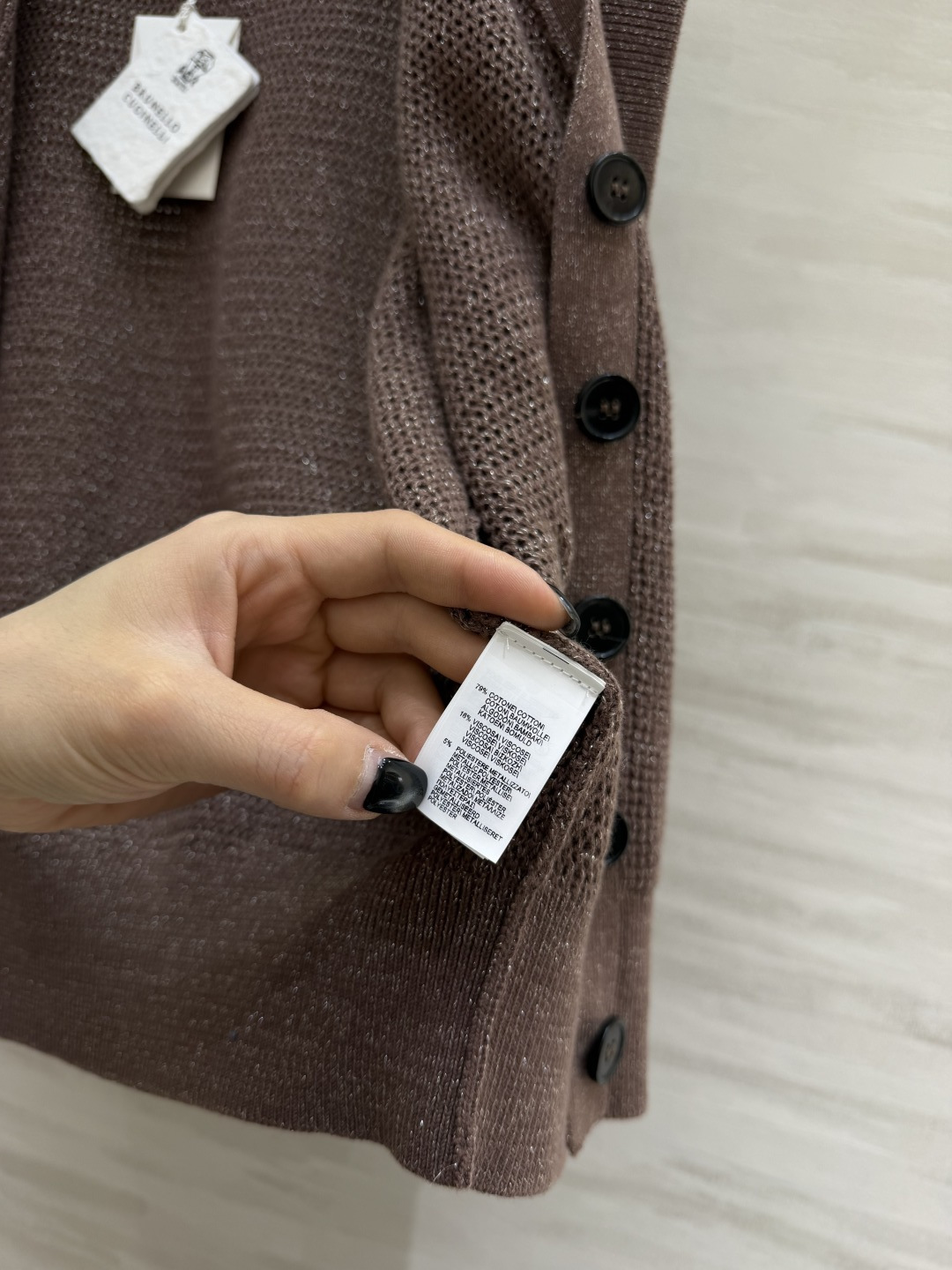 #Brunell Cucinelli²⁶经典老钱风针织马甲 对版定制颜色纱线 上身有细闪的纹理光泽 高品