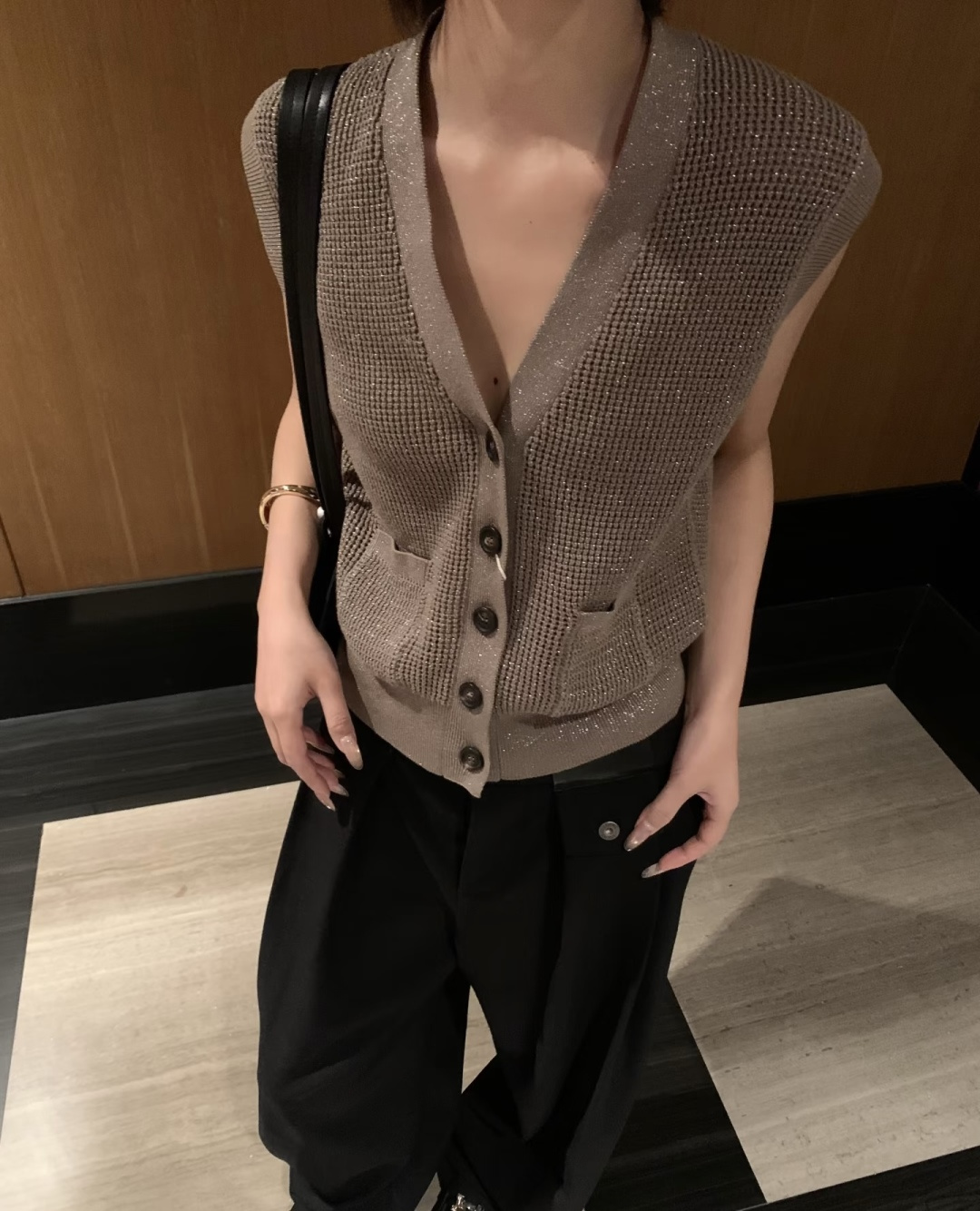 NO:807416,,,19860909,,,Women's clothing