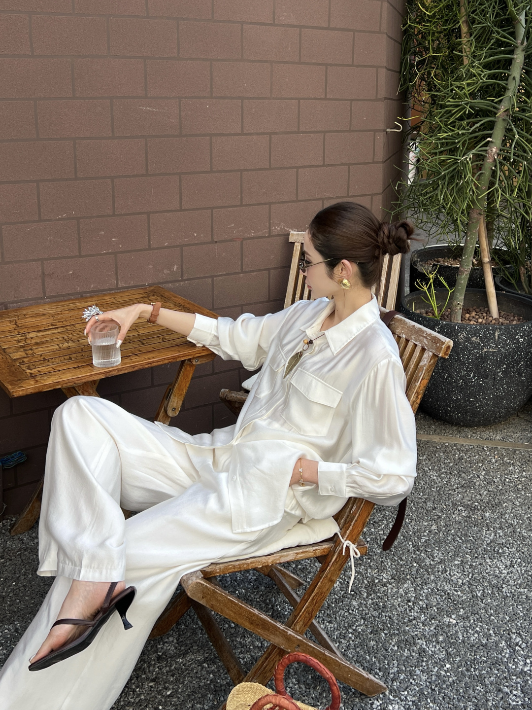 NO:807424,,,19860909,,,Women's clothing