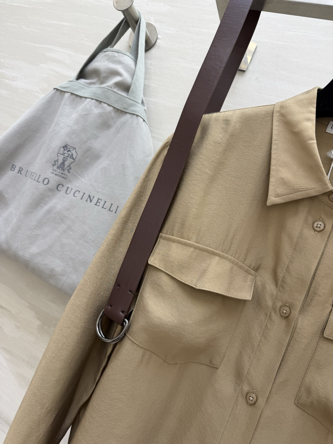 #Brunello Cucinell♡²⁶ss气质收腰衬衣 意式低调优雅 满屏高级松弛感 干净柔和色调 