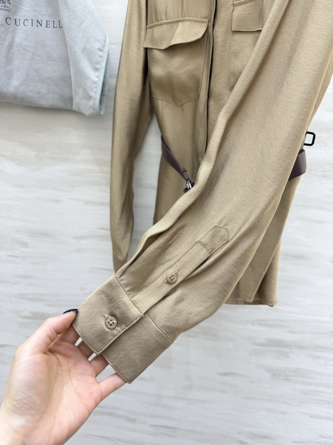 #Brunello Cucinell♡²⁶ss气质收腰衬衣 意式低调优雅 满屏高级松弛感 干净柔和色调 