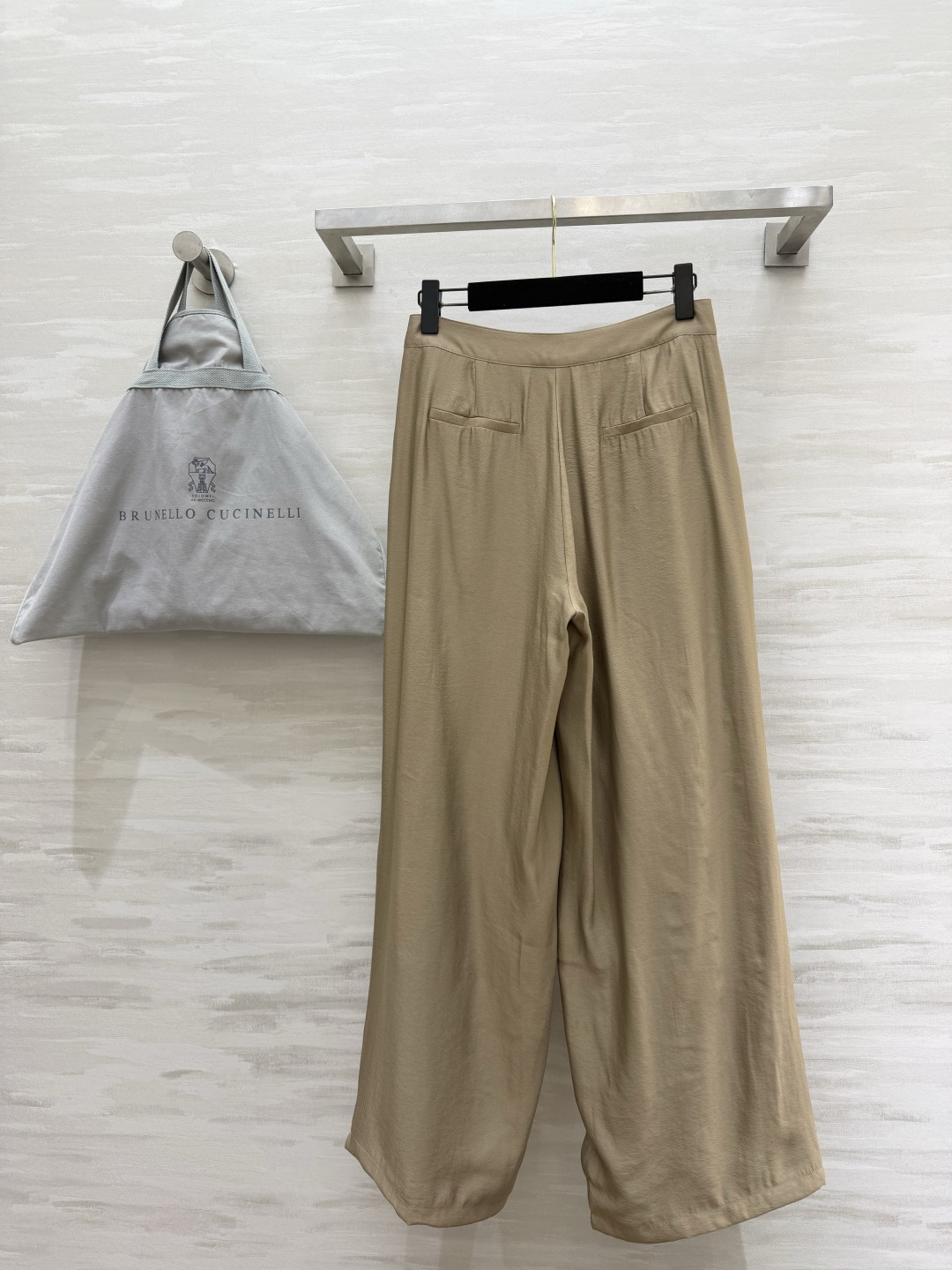 🤍Brunello Cucinell♡²⁶ss高端垂感阔腿裤 慵懒高级感 穿出毫不费力的优雅气场 干净治