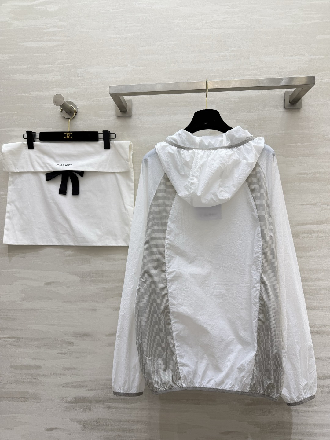 夏季刚需王牌防晒外套来啦❗Chane♡²⁶新款拼色轻薄防晒衣温柔色系，白月光&海盐蓝低调高奢质感，上身显