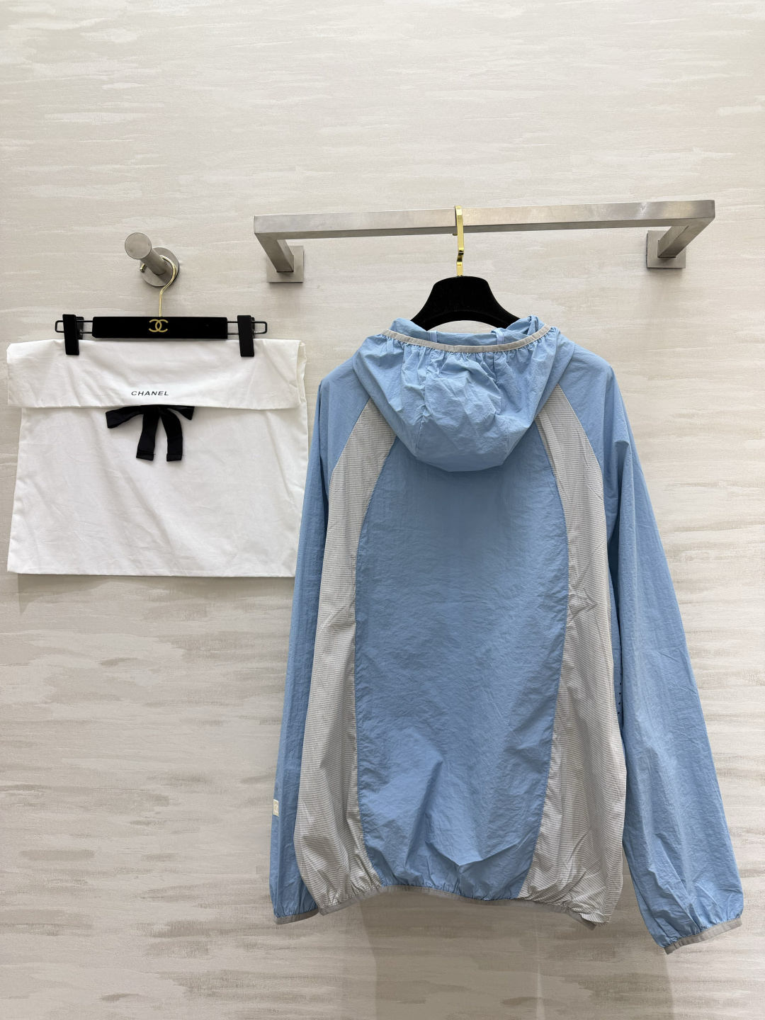 夏季刚需王牌防晒外套来啦❗Chane♡²⁶新款拼色轻薄防晒衣温柔色系，白月光&海盐蓝低调高奢质感，上身显