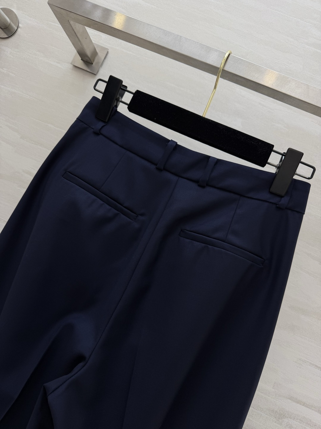 Ralph Laure♡²⁶紫标系列 藏青高阶垂感阔腿西裤💙高腰线双褶裥设计 利落优化腰腹线条 瞬间拉长