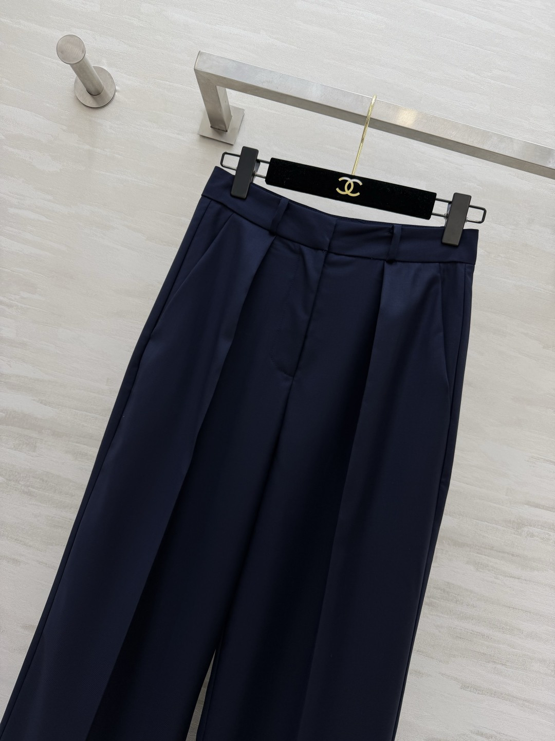 Ralph Laure♡²⁶紫标系列 藏青高阶垂感阔腿西裤💙高腰线双褶裥设计 利落优化腰腹线条 瞬间拉长