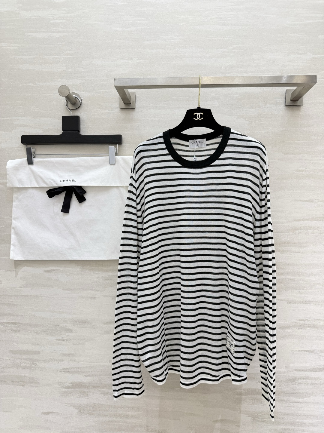 #Chane♡²⁶经典条纹长袖T恤 三色合集上线 万年百搭的海魂条纹设计 软糯透气轻薄亚麻面料 上身自带