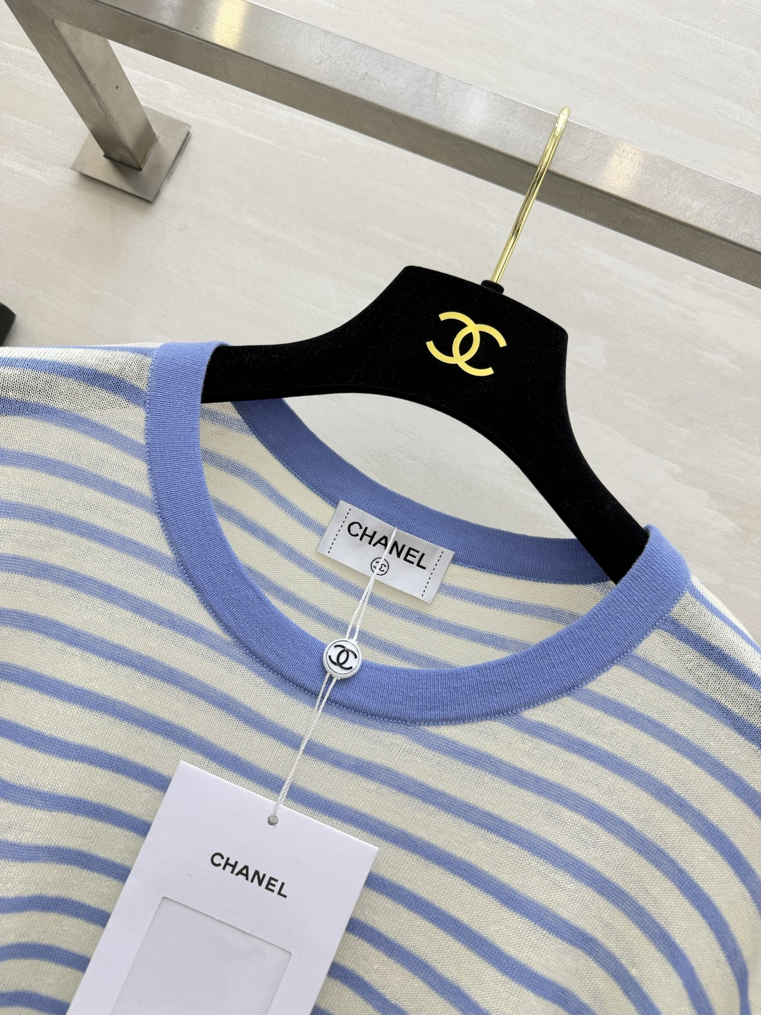 #Chane♡²⁶经典条纹长袖T恤 三色合集上线 万年百搭的海魂条纹设计 软糯透气轻薄亚麻面料 上身自带