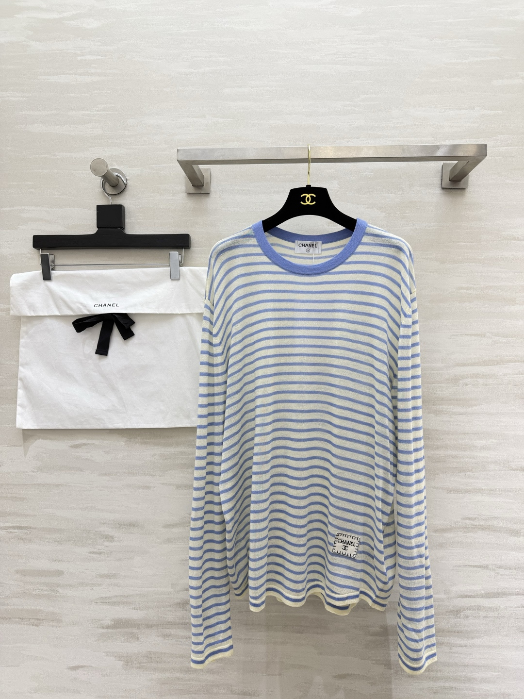 #Chane♡²⁶经典条纹长袖T恤 三色合集上线 万年百搭的海魂条纹设计 软糯透气轻薄亚麻面料 上身自带